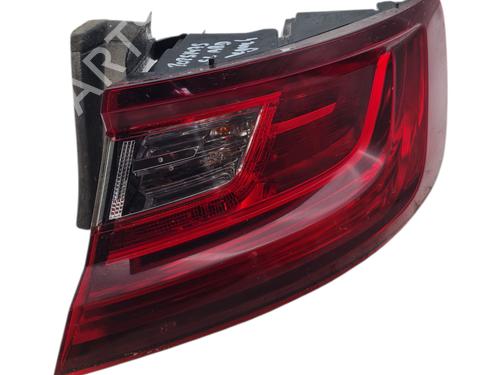 right-taillight-renault-megane-iv-hatchback-b9amn_-2015-33678569 main image