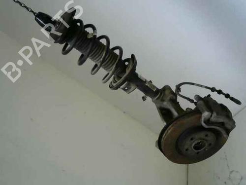 Used Right front steering knuckle VOLVO XC40 (536) D3 (150 hp) 25011776