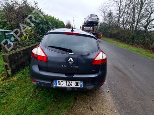 Fuse box RENAULT MEGANE III Hatchback (BZ0/1_, B3_) 1.5 dCi (BZ09, BZ0D, BZ1W, BZ29, BZ14) | BP33030652E1 - Image 4