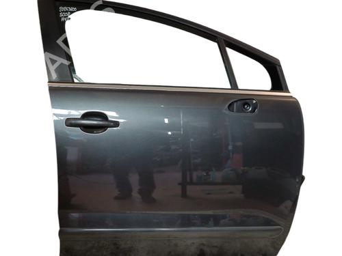 Used Right front door PEUGEOT 5008 (0U_, 0E_) 1.6 HDi (112 hp) 29143938