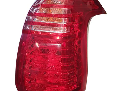 Højre baglygte PEUGEOT 5008 (0U_, 0E_) 1.6 HDi (114 hp) 28136970