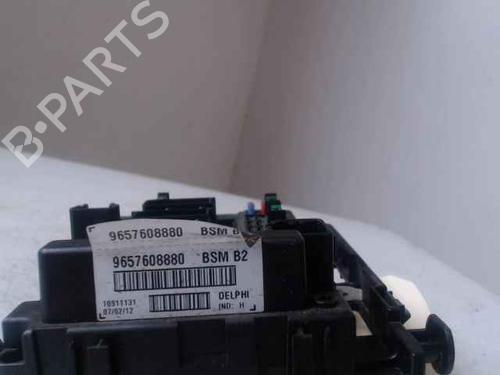Fuse box PEUGEOT 206+ (2L_, 2M_) 1.4 HDi eco 70 | BP25764361E1 