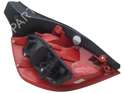 Right taillight RENAULT CLIO III (BR0/1, CR0/1) 1.5 dCi (BR17, CR17) | BP28050013C35 