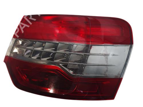 Used Right taillight Right taillight CITROËN C5 III (RD_) 1.6 HDi 115 (RD9HRA, RD9HLA, RD9HL0) (114 hp) 33220920 33220920