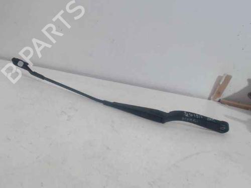 Used Front windshield wiper arm OPEL VIVARO B Van (X82) 1.6 CDTI (05) (120 hp) 24914141