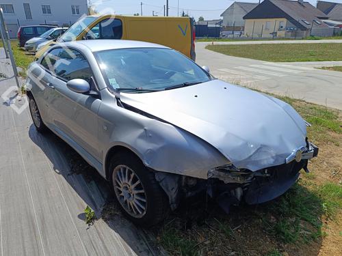 Right front door ALFA ROMEO GT (937_) 1.9 JTD (937CXN1B) | BP28572184C3