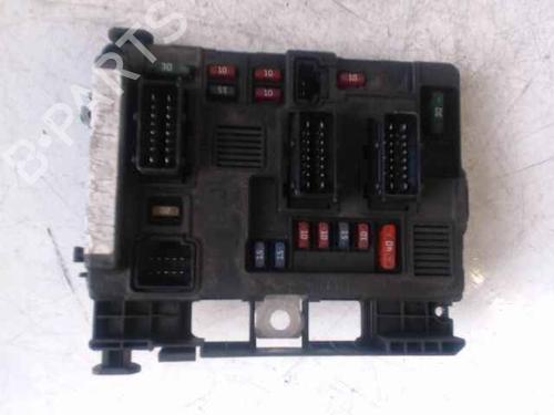 Used Fuse box Fuse box PEUGEOT 206 Hatchback (2A/C) 1.1 i (60 hp) 25764362 25764362