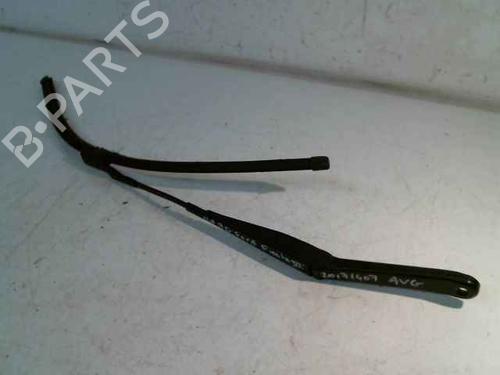 Used Front windshield wiper arm FORD FIESTA VI (CB1, CCN) 1.4 TDCi (70 hp) 24914039