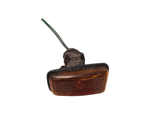 Clignotant avant droit PEUGEOT 106 II (1A_, 1C_) 1.4 i (75 hp) 32128071