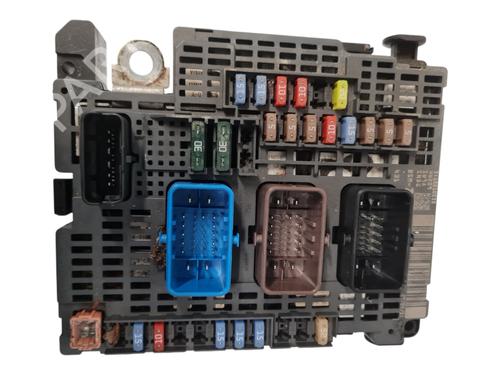 Used Fuse box Fuse box CITROËN C4 II (NC_) 1.6 HDi 90 (92 hp) 33710454 33710454
