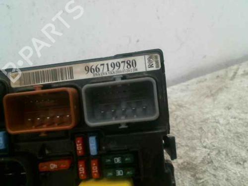 Fuse box CITROËN C3 II (SC_) 1.6 HDi 90 | BP25011615E1