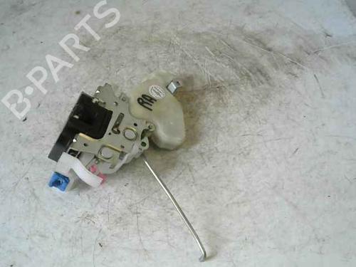 Used Front right lock NISSAN CABSTAR (F24M, F24W) 28.12 DCI, 32.12 DCI, 34.12 DCI, 35.12 DCI 2.5 (F24M) (122 hp) 25011647