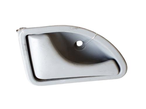 Used Front left interior door handle Front left interior door handle RENAULT TWINGO I (C06_) 1.2 16V (C06C, C06D, C06K) (75 hp) 39697695 39697695