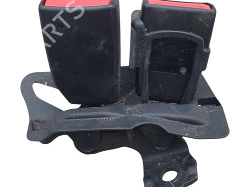 Used Seat buckle AUDI A4 B8 Avant (8K5) 2.0 TDI (143 hp) 25909185