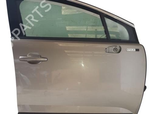 Used Right front door RENAULT CLIO III (BR0/1, CR0/1) 1.5 dCi (BR17, CR17) (86 hp) 27709438