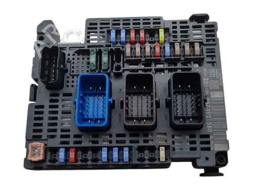 fuse-box-citroen-c4-ii-nc_-2009-37583994 main image