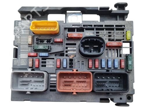 Fuse box PEUGEOT 308 SW I (4E_, 4H_) 1.6 HDi | BP28105344E1 