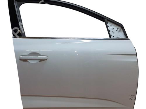 Used Right front door Right front door RENAULT MEGANE IV Hatchback (B9A/M/N_) 1.5 Blue dCi 95 (B9A2, B9A6) (95 hp) 33631553 33631553