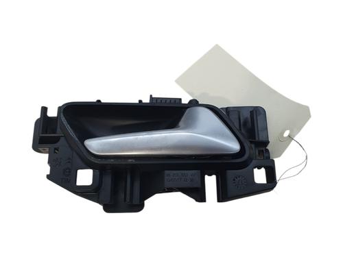 Used Rear right interior door handle Rear right interior door handle PEUGEOT 308 II (LB_, LP_, LW_, LH_, L3_) 1.6 HDi / BlueHDi 115 (115 hp) 36507774 36507774