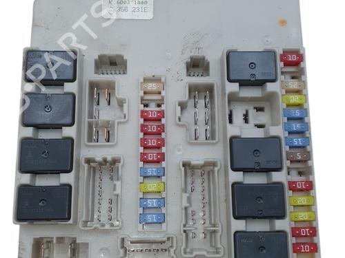 Used Fuse box RENAULT CLIO III (BR0/1, CR0/1) 1.4 16V (98 hp) 32004373