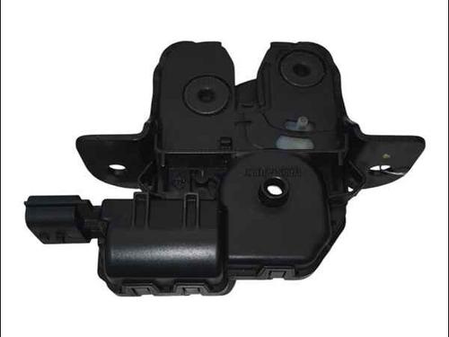 Used Tailgate lock RENAULT MEGANE III Hatchback (BZ0/1_, B3_) 1.5 dCi (BZ09, BZ0D, BZ1W, BZ29, BZ14) (110 hp) 24898402