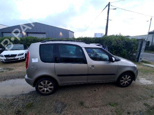 Rear bumper SKODA ROOMSTER (5J7) 1.9 TDI | BP31029130C8 