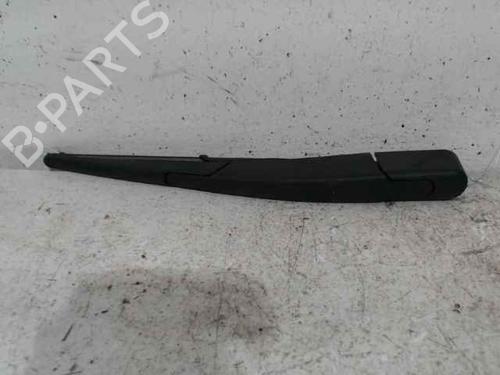 Used Rear windshield wiper arm RENAULT MEGANE IV Hatchback (B9A/M/N_) 1.5 dCi 110 (B9A3) (110 hp) 24914371