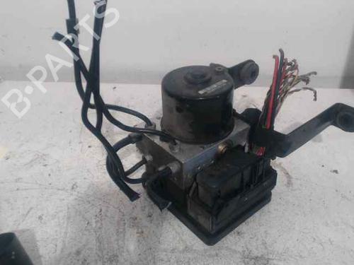 Used ABS pump VOLVO V50 (545) 2.0 CDI (133 hp) 25762913