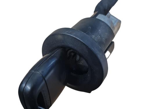 Used Ignition barrel Ignition barrel RENAULT CLIO II (BB_, CB_) 1.2 (BB0A, BB0F, BB10, BB1K, BB28, BB2D, BB2H, CB0A,... (58 hp) 33296053 33296053