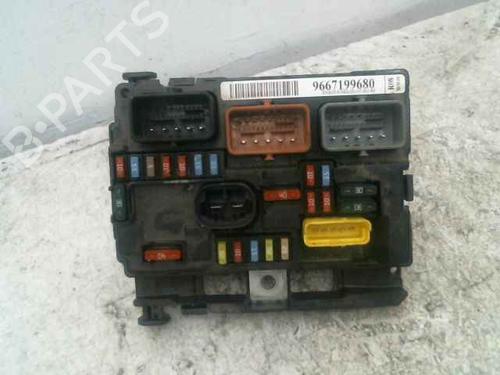 Sikringsdose PEUGEOT 207 (WA_, WC_) 1.6 HDi (90 hp) 25011624