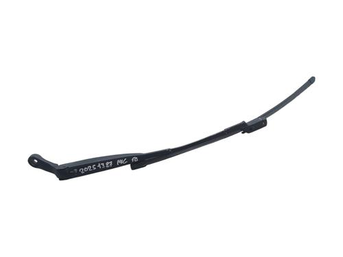 Used Front windshield wiper arm FIAT 500 (312_) 1.2 (312AXA1A) (69 hp) 25841006