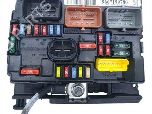Used Fuse box CITROËN C3 II (SC_) 1.6 HDi (92 hp) 25012501