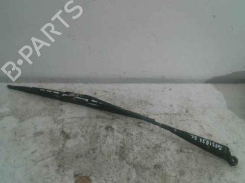 Used Front windshield wiper arm FORD FIESTA I (GFBT) 1.1 (53 hp) 25011829