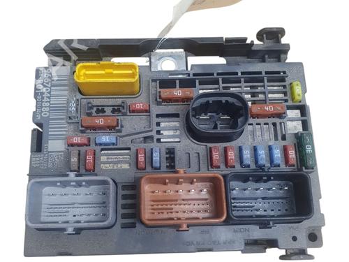 Used Fuse box Fuse box 38341184 38341184