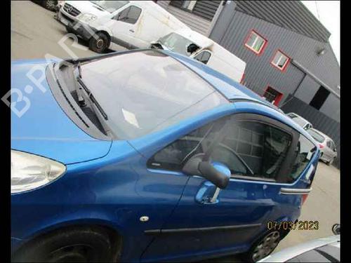 Left headlight PEUGEOT 1007 (KM_) 1.6 16V | BP24901000C28 