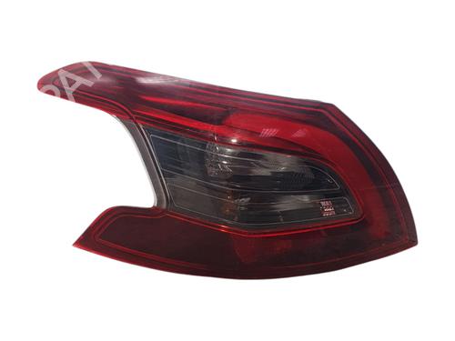 Used Left taillight PEUGEOT 308 II (LB_, LP_, LW_, LH_, L3_) 1.6 HDi 100 (99 hp) 29642769
