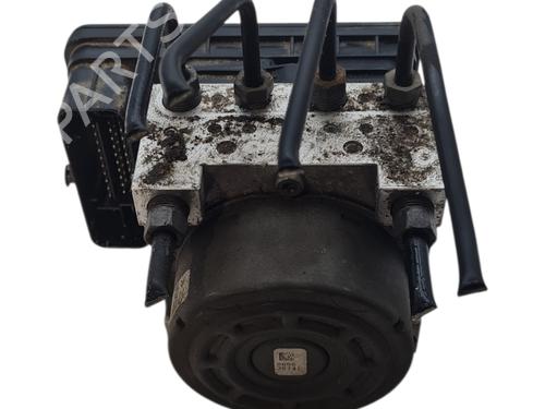 Used ABS pump ABS pump PEUGEOT 208 I (CA_, CC_) 1.4 HDi (68 hp) 33655357 33655357