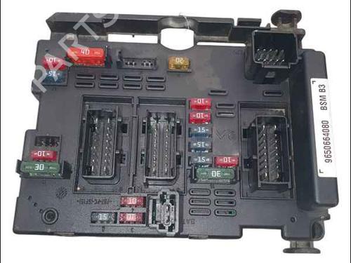 Used Fuse box PEUGEOT 307 SW (3H) 2.0 HDI 110 (107 hp) 24900252