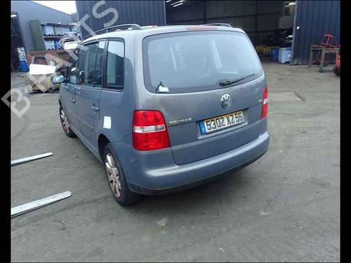 Third brake light VW TOURAN (1T1, 1T2) 1.6 FSI | BP24898403L11 