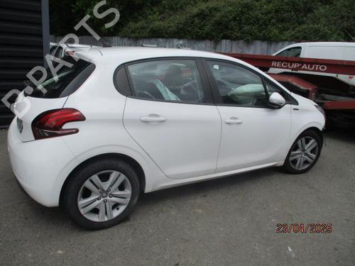 Left mirror PEUGEOT 208 I (CA_, CC_) 1.2 PureTech 82 | BP28612415C26 