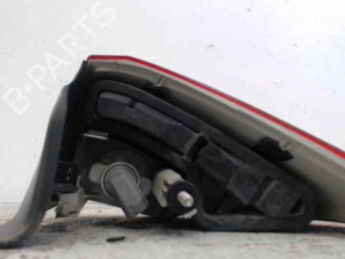 Used Left taillight RENAULT LAGUNA III (BT0/1) 2.0 dCi (BT01, BT08, BT09, BT0E, BT0K, BT12, BT1C, BT1D,... (150 hp) 26457788