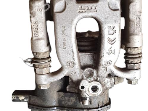 Used Left rear brake caliper Left rear brake caliper PEUGEOT 208 II (UB_, UP_, UW_, UJ_) 1.2 PureTech 100 (101 hp) 39966027 39966027