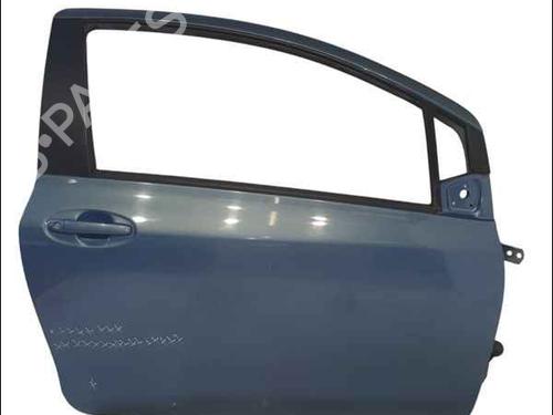 Used Right front door TOYOTA YARIS (_P9_) 1.0 VVT-i (KSP90_, KSP90R) (69 hp) 25012452