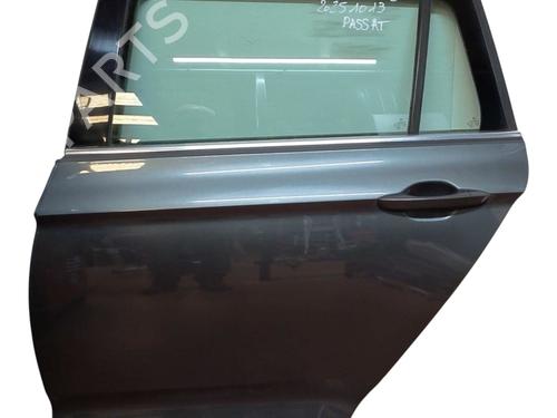 Dør venstre bak Dør venstre bak VW PASSAT B8 Variant (3G5, CB5) 2.0 TDI (150 hp) 36892324 36892324