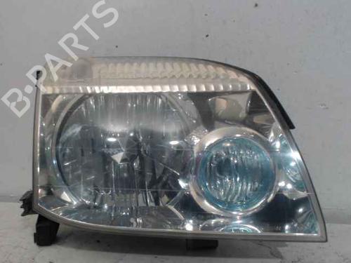 Used Right headlight NISSAN X-TRAIL I (T30) 2.2 Di 4x4 (114 hp) 24902156