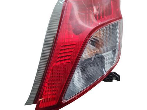 right-taillight-toyota-yaris-_p13_-2010-2011-2012-2013-2014-2015-2016-2017-2018-2019-2020-32398343 main image