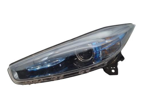left-headlight-renault-zoe-bfm_-2012-33187223 main image