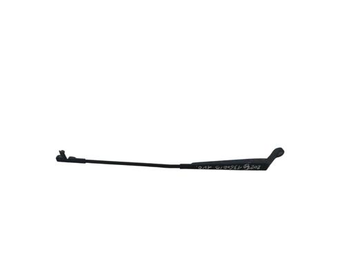 Used Front windshield wiper arm PEUGEOT 407 (6D_) 2.0 (6DRFNB, 6DRFNE) (136 hp) 26589471