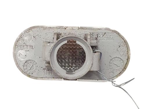 Used Right front indicator Right front indicator RENAULT TWINGO II (CN0_) 1.2 16V (CN0K, CN0V, CN0A) (76 hp) 40551985 40551985