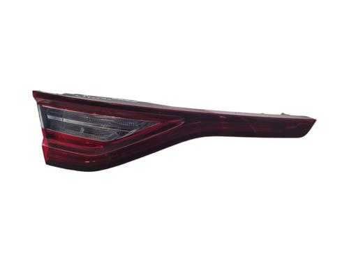 left-tailgate-light-renault-megane-iv-hatchback-b9amn_-2015-33413489 main image